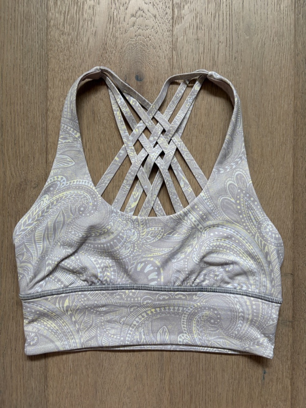 free to be moved bra size 4 lululemon euc